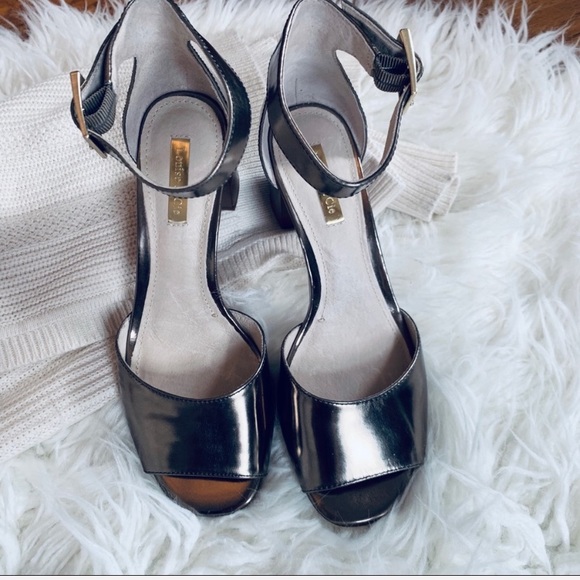 🌿 Louise Et Cie metallic leather Heels wood block - Picture 3 of 5